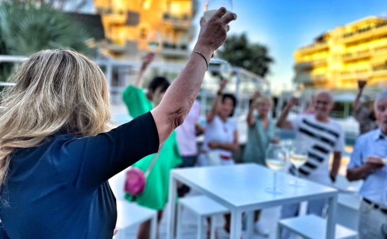 Oxygen Cycling Hotel