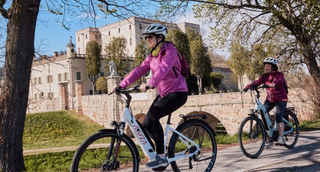 TOUR DEDICATO IN BICI